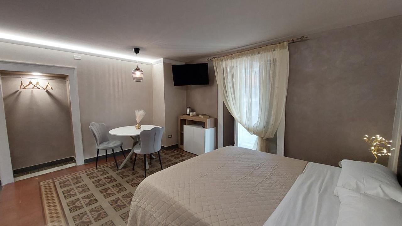 I 3 Principi, Garibaldi Suites CTA Exteriör bild
