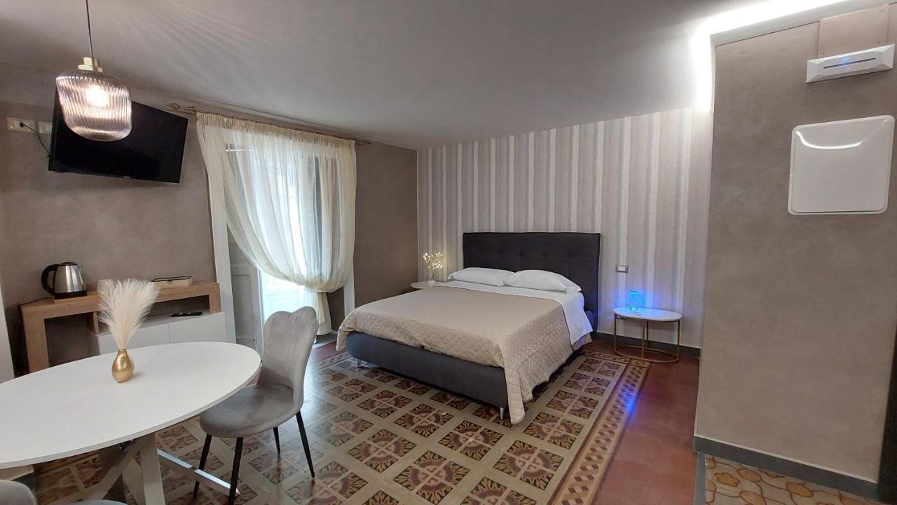 I 3 Principi, Garibaldi Suites CTA Exteriör bild